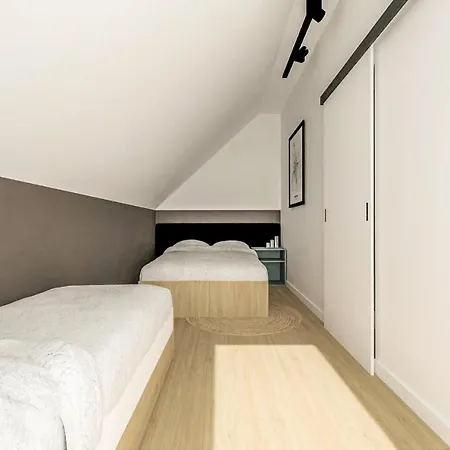 Front In Apartament *